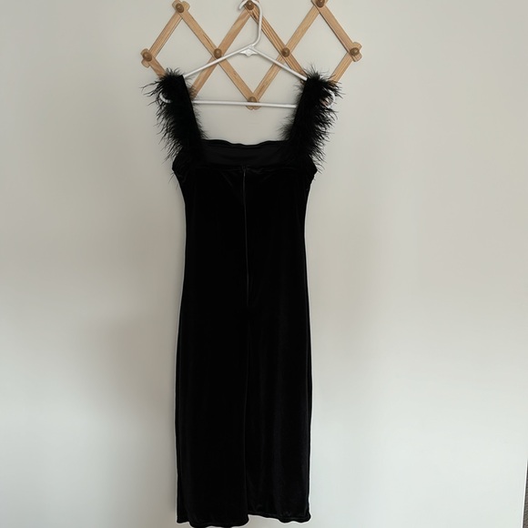 Velvet party dress - Picture 4 of 5